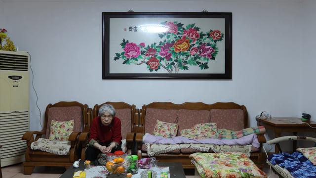 Flowers bloom prosperity, Clouds float with time （trailer）