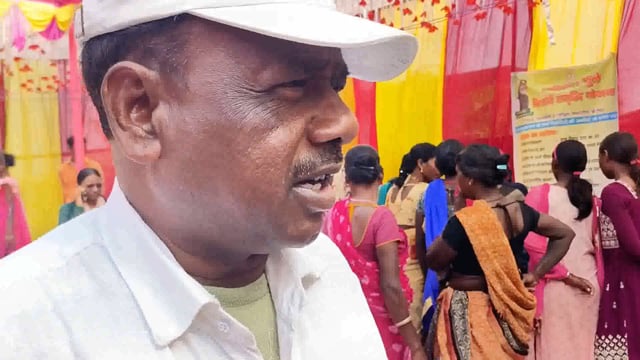 गांडेय प्रखंड के मेदनी सारे पंचायत में आपकी योजना आपकी सरकार आपके द्वार कार्यक्रम आयोजित 