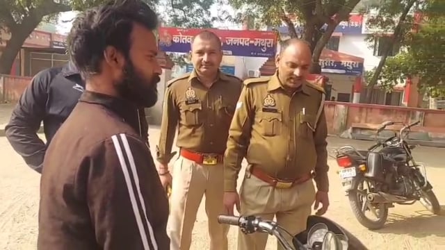 MANT- वरिष्ठ पुलिस अधीक्षक, श्री श्लोक कुमार,के निर्देशानुसारसुरीर क्षेत्र में पुलिस का सघन चेकिंग अभियान,वाहनों की गहन,