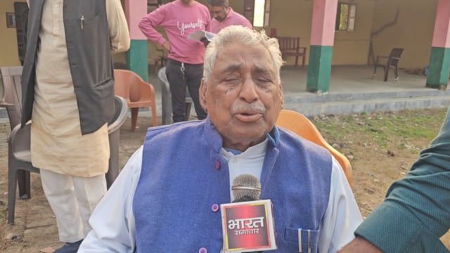 CM योगी ने कहा है कि हर जिले में डिटेंशन सेंटर बनेगा CM हैं कुछ भी कह सकते हैं नेता प्रतिपक्ष Mata Prasad Pandey 