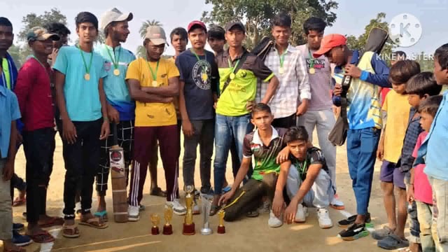 क्रिकेट टूर्नामेंट के फाइनल मुकाबले में चोन्हाबथान की टीम 85 रनों से लहराया जीत का परचम