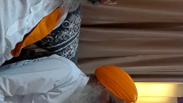 भारतीय किसान यूनियन चढूनी के राष्ट्रीय अध्यक्ष गुरु नाम सिंह चढ़नी किसान के हित में बोलते हु सुबेदार मेजर ब्रजवीर सिंह 