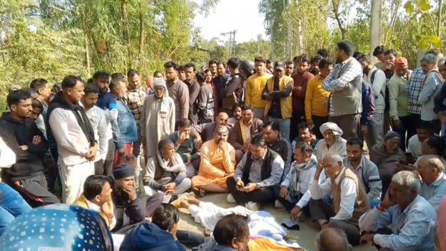 हददीपुर! दर्दनाक सड़क हादसे में दो लोगों की मौत! पुलिस मौके पर पहुंची! ग्रामीणों ने लगाया जाम!