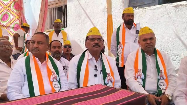 बळीराजा शेतकरी संघटना मनसे आरपीआयचे कार्यकर्ते तीर्थक्षेत्र विकास आघाडीला पाठिंबा आनंदराव बापू पाटील 