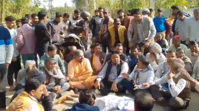 कलियर! लगातार हो रहे सड़क हादसों का जिम्मेदार कौन! अवैध खनन! प्रशासन! ओवरलोड!