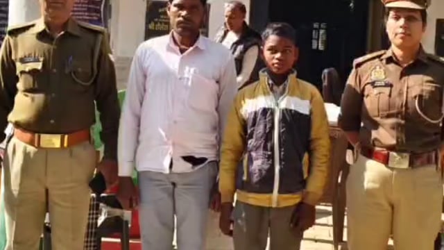 MANT- कोतवाली सुरीर पुलिस ने लापता बच्चे को, परिजनों के सुपुर्द किया,,