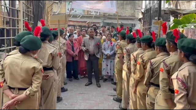 विश्व एड्स दिवस के मौके पर रैली का आयोजन किया गया स्वास्थ्य विभाग, स्कूली बच्चों ने भाग लिया 