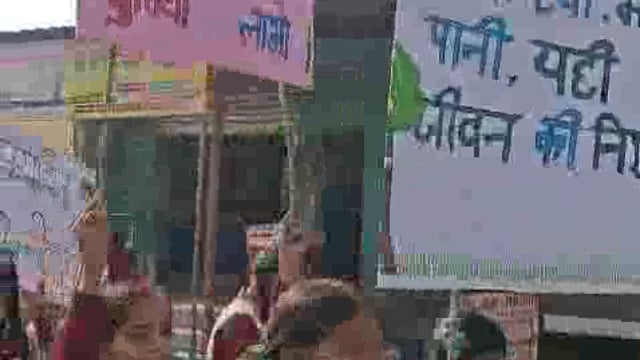 प्रदुषण नियंत्रण दिवस पर गर्ल्स स्कूल महेशमुंडा की छात्राओं ने प्रभातफेरी निकाली 