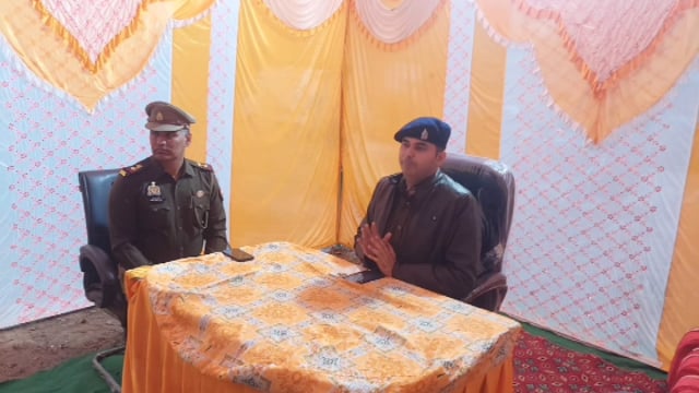 MANT- क्षेत्राधिकार मांट -आशीष शर्मा,ने ग्रामीण चौकीदारों व पुलिस पेंशन संग बैठक कर,कानून व्यवस्था पर की विस्तृत चर्चा,,