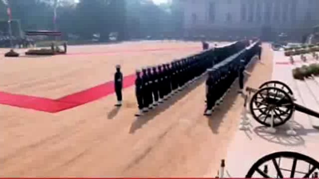 ➡️.....भारत के राष्ट्रपति भवन में*
*प्रेसिडेंट Putin का गार्ड ऑफ ऑनर 🇮🇳*