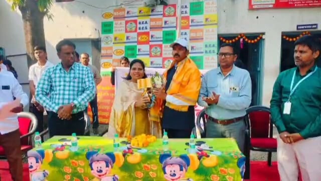 मातृभूमी महाविद्यालयात क्रीडा ज्योत मशाल रॅलीचे स्वागत