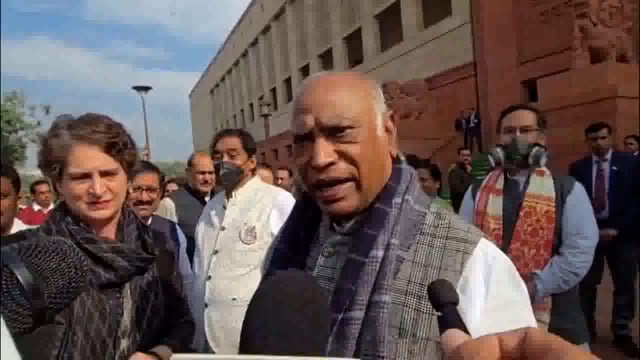 संसद भवन नई दिल्ली से Live 