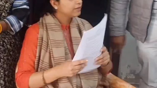 एस,आई,आर, फॉमों के लिए, दो दिवसीय मेगा कैंप,हुआ शुरू,,