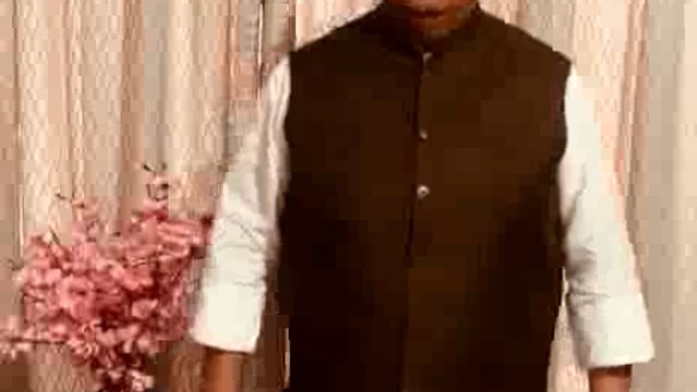 .➡️......सुल्तानपुर......
SIR प्रक्रिया में सहयोग की अपील।समाजवादी पार्टी के वरिष्ठ नेता व पूर्व लोकसभा प्रत्याशी शकील अहमद ने मतदाताओं से विशेष गहन पुनरीक्षण (SIR) प्रक्रिया में समय पर फार्म भरकर नाम जुड़वाने व संशोधन कराने की अपील की। उन्होंने कहा कि प्रक्रिया को गंभीरता से लें ताकि कोई भी पात्र नागरिक मतदाता सूची से वंचित न रहे।