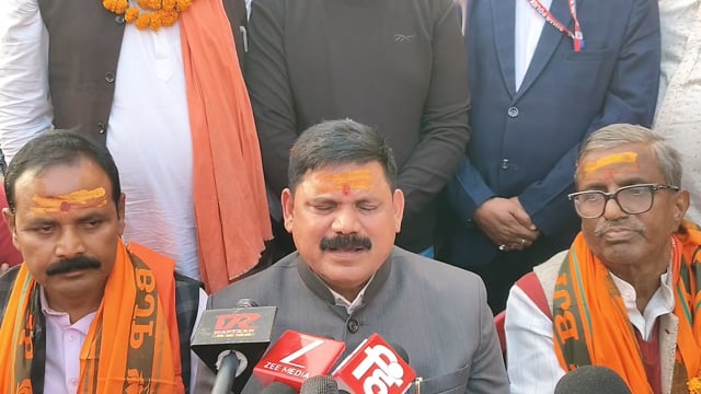 उत्तर प्रदेश के तर्ज तर्ज पर चंपारण के गन्ना का मिलना चाहिए दाम, केन्द्रीय मंत्री सतीश चंद दुबे 