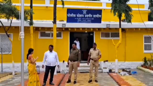 गोपाळ नगर येथे कत्तीने मारहाण,चौघांवर गुन्हा दाखल