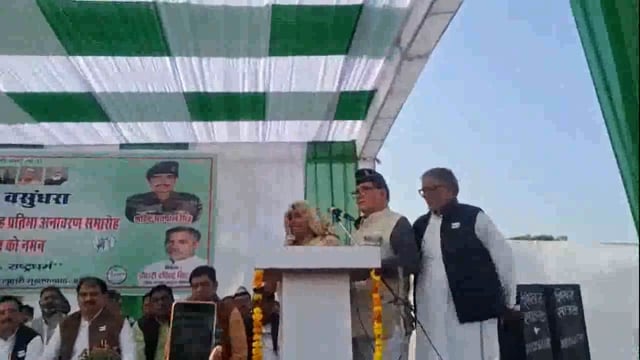 जनपद हापुड़ के ग्राम लूहारी में कारगिल शहीद नायक सतपाल सिंह की प्रतिमा का अनावरण जयंत चौधरी  ने किया