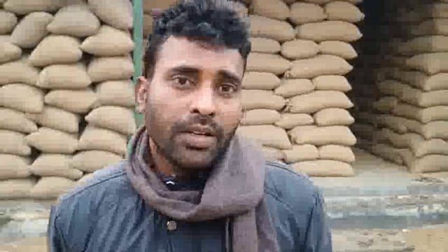 पूरनपुर मंडी में धान तुलवाने को लेकर 1महीने से किसान रो रहे बदहाली के आंसू