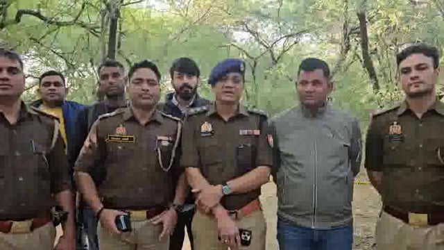 थाना रिफाइनरी का सराहनीय कार्य चांदी की लूट का किया खुलासा co द्वारा दी गई व्हाइट 