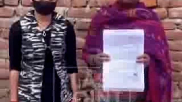 ➡️.....बहराइच की इस बिटिया की पीड़ा सुनिए
स्कूल जाते वक्त कुछ मनचले बिटिया को छेड़ते है साथ चलने का दबाव बनाते है....मना करने पर चेहरे पर तेजाब डालने की धमकी देते हैं..
पीड़ित छात्रा का डर के कारण स्कूल नहीं जा रही है..शिकायत के बावजूद स्थानीय प्रशासन एक्शन नहीं ले रहा