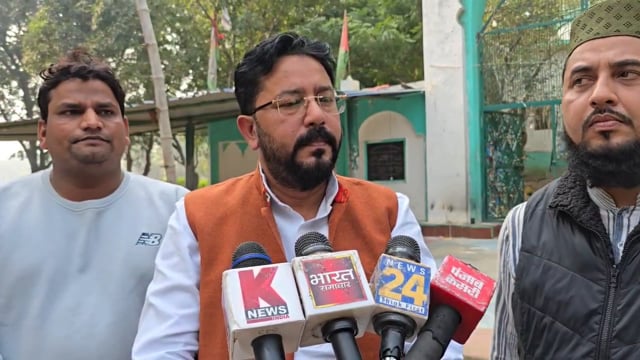 हिसामुद्दीनपुर में धार्मिक स्थल विवाद बढ़ा प्रशासन सतर्क सपा नेता जमील सिद्दक्वि ने कहा BJP नेता माहौल खराब कर रहे