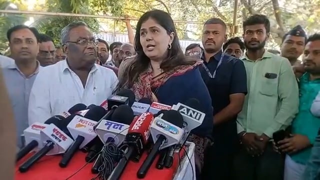 मराठवाड्यातील ऋषितुल्य नेता आज देशाने गमावला,मंत्री पंकजा मुंडे