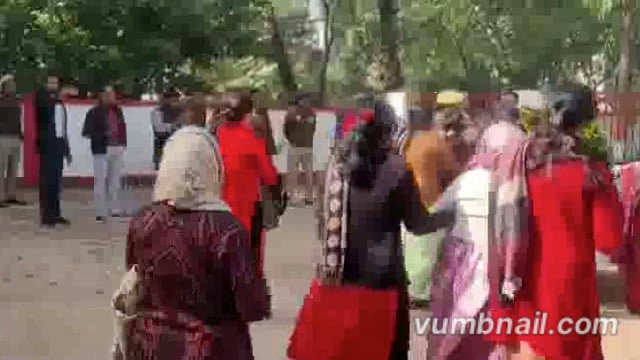 रायबरेली ब्रेकिंग ** इंस्पेक्टर आनंदराय ने मीनाक्षी कांस्टेबल मामले को लेकर अपनी  मारकर हत्या कर ली 