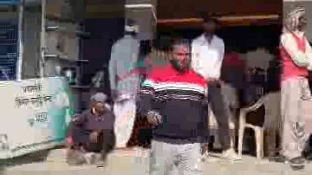 पलिया में यूरिया खाद की किल्लत, किसान परेशान