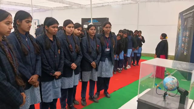 डी मॉन्ट फोर्ट अकादमी के विद्यार्थियों का अंतरिक्ष विज्ञान एवं ISRO से संबंधित ज्ञानवर्धक सेमिनार