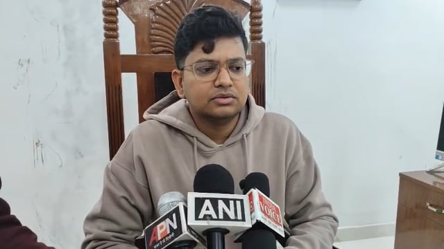 सिद्धार्थनगर: सरकारी अस्पताल में दवा घोटाले का आरोप, मरीजों की जेब पर पड़ रहा बोझ