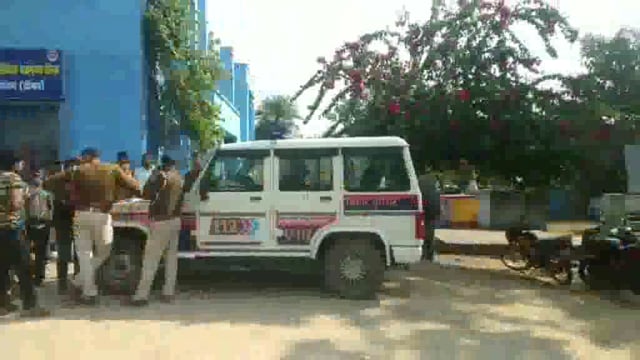 थाना क्षेत्र के लठाने गांव में तालाब में डूबने से एक ही परिवार के दो मासूम का हुआ मौत सीओ रविकांत कुमार ने 4/4 लाख देने 