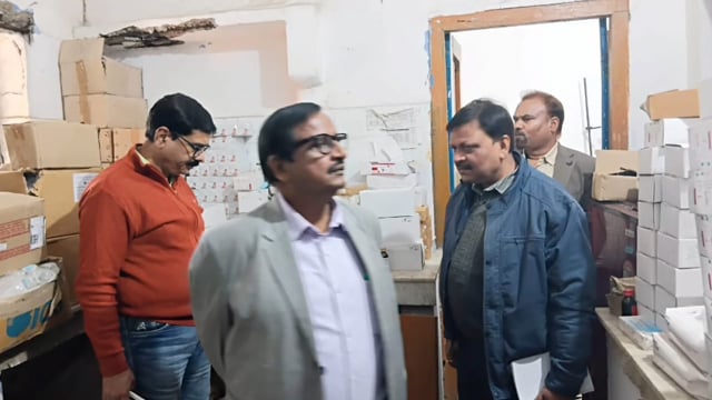 सिविल सर्जन ने जिले के स्वास्थ्य केंद्रों का किया औचक निरीक्षण; दिए आवश्यक दिशा निर्देश