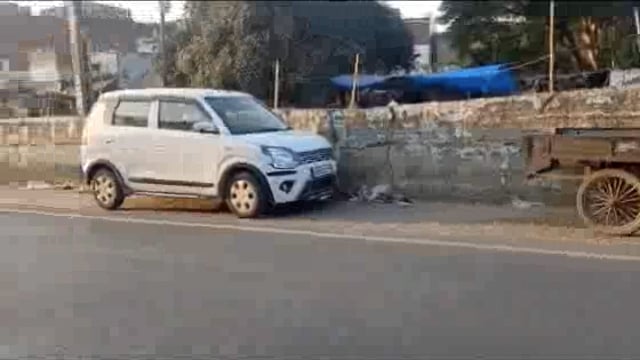 MANT- कस्वा राया में बाइक चोर सक्रिय,दिनदहाड़े उड़ा ले गए, बाइक,,