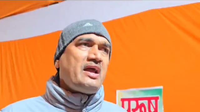 MANT- शीत लहर के बीच डी,एम -श्री चंद्र प्रकाश सिंह का, रैन बसेरों का निरीक्षण, कंबल वितरण,,