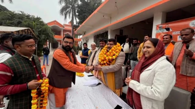 मैरिटार ग्राम सभा स्तिथ विधायक केतकी सिंह के आवास पर SIR को लेकर कार्यकर्ताओं की हुई महत्पूर्ण वैठक