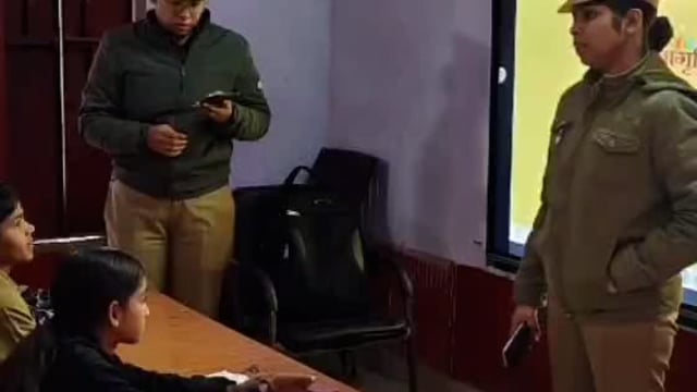 MANT- मिशन शक्ति व आपरेशन जागृति फेज 5 के तहत,छात्र,छात्राओं को किया, जागरूक,,