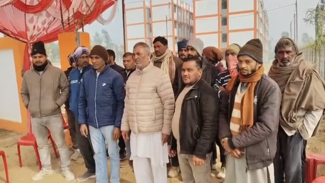 रुड़की! प्रधान मंत्री आवास योजना से बनी इमारत का नहीं हो रहा भुगतान! ठेकेदारों धरने को मजबूर!