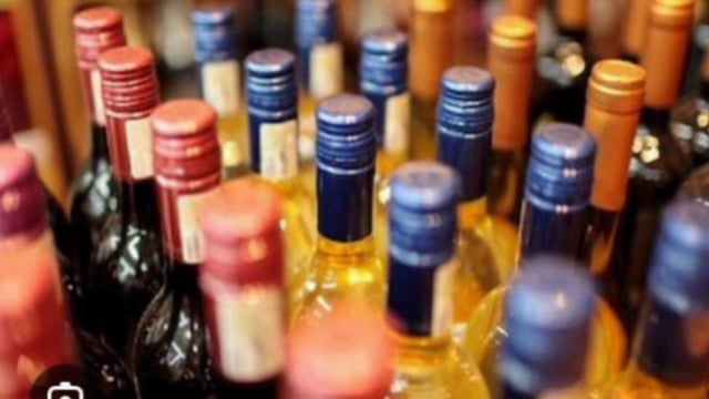 मद्यनिषेध विभाग द्वारा छापेमारी अभियान में लगभग 1877 लीटर अवैध विदेशी शराब के साथ 4 कारोबारियों पर की गई कार्रवाई