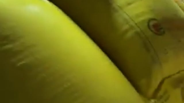 ➡️.......UP: आगरा में SDM स्वाति शर्मा के नेतृत्व में टीम ने एक पुराने खंडहर हो चुके ढाबे पर अचानक छापेमारी की। छापेमारी में अवैध रूप से छिपाकर रखे गए 256 पैकेट यूरिया बरामद किया है। आरोपी के खिलाफ FIR दर्ज करने के आदेश दे दिए हैं।