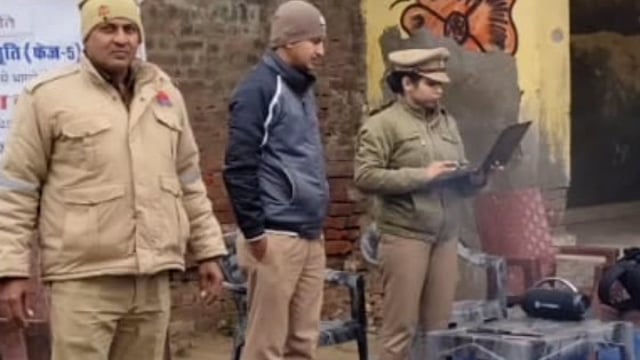 MANT- मिशन शक्ति व आपरेशन जागृति फेज,5 के तहत, महिला पुरुषों को किया जागरूक, दी विभिन्न हेल्पलाइन नंबरों की जानकारी,