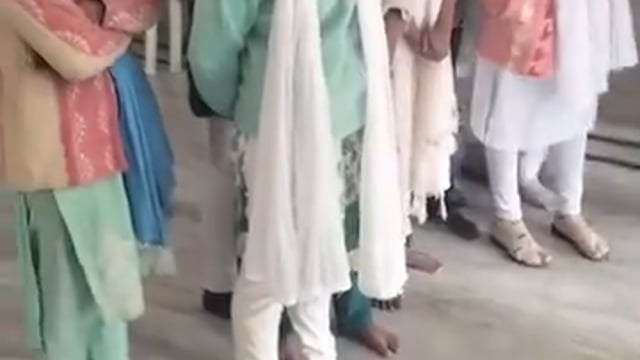 शाहजहांपुर में चंगाई सभा का भंडाफोड़, चार हिरासत में; धर्म परिवर्तन के आरोप
 रोजा थाना क्षेत्र की कैलाशनगर कॉलोनी में एक मकान के भीतर चल रही चंगाई सभा का हिंदूवादी संगठनों ने विरोध करते हुए भंडाफोड़ किया। आरोप है कि सभा के माध्यम से हिंदू समुदाय के लोगों का धर्म परिवर्तन कर ईसाई धर्म में शामिल कराया जा रहा था। सूचना पर पहुंची पुलिस ने एक महिला सहित चार लोगों को हिरासत में लेकर पूछताछ शुरू कर दी है।