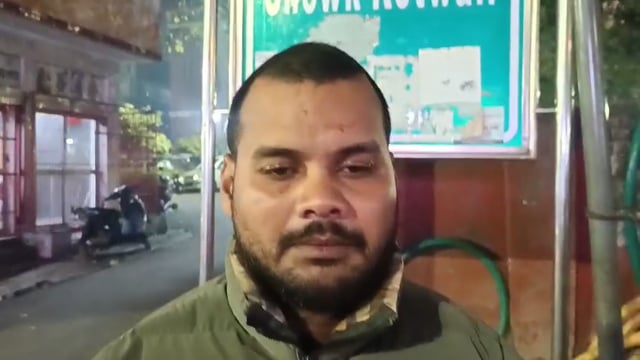 *ब्रेकिंग लखनऊ*
*यूनाइटेड हॉस्पिटल पर अवैध वसूली और मरीज को बंधक बनाने के लगे गंभीर आरोप*
*जीत नारायण*
*लखनऊ। चौक थाना क्षेत्र स्थित यूनाइटेड हॉस्पिटल पर एक तीमारदार ने अवैध वसूली और मरीज को जबरन बंधक बनाए जाने के गंभीर आरोप लगाए हैं। पीड़ित के अनुसार, मरीज को कानपुर से इलाज के लिए केजीएमयू लाया गया था, लेकिन रास्ते में यूनाइटेड हॉस्पिटल के डॉक्टरों ने उसे अपने यहां भर्ती कर लिया।
*मामले की सूचना चौक थाना पुलिस को दी जा रही है। पुलिस का कहना है कि पूरे प्रकरण की जांच की जा रही है और तथ्यों के आधार पर आगे की कार्रवाई की जाएगी।*

*पीड़ित का नंबर- 8957542377*