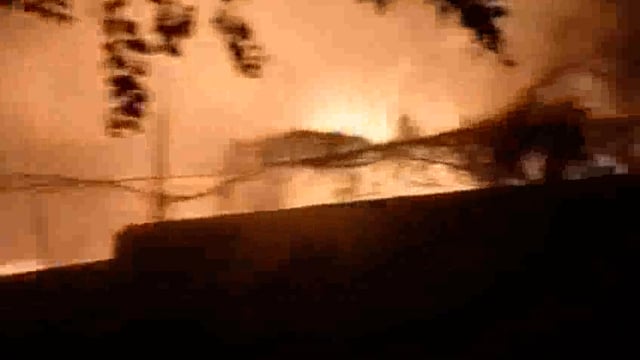 झांसी बिजौली में स्क्रैप फैक्ट्री में लगी भीषण आग करोड़ों के नुकसान की आशंका, दर्जनों दमदकल की गाड़िया ने आग पर काबू पाय