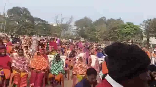 कटोरिया वि0 के नवनिर्वाचित एनडीए विधायक पूरनलाल टुडू का कटोरिया हाई स्कूल में अभिनंदन समारोह आयोजित कर किया सम्मानित 