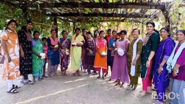 परी क्रिएटिव्ह ग्रुप तर्फे दुर्गम आदिवासी भागात एक हात मदतीचा