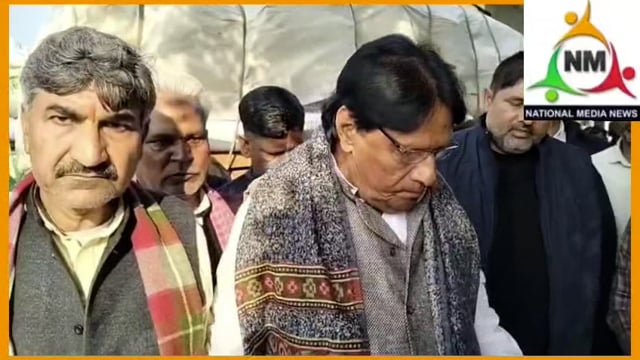 पिनाहट।बाजरा खरीद केंद्र पर पहुंचे सपा राज्यसभा सांसद रामजीलाल सुमन ने किसानों की सुनी समस्या 