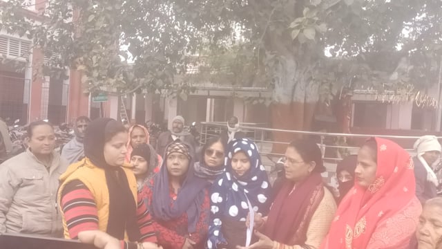 शाहजहांपुर समाजवादी पार्टी महिला मोर्चा ने एसडीएम को ज्ञापन दिया