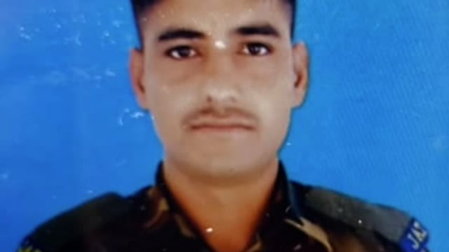 MANT- छुट्टी पर आए इंडियन आर्मी के नायक की मौत,हार्ट अटैक से,थाना हाईवे क्षेत्र में हुई मौत,परिवार में मचा कोहराम,,