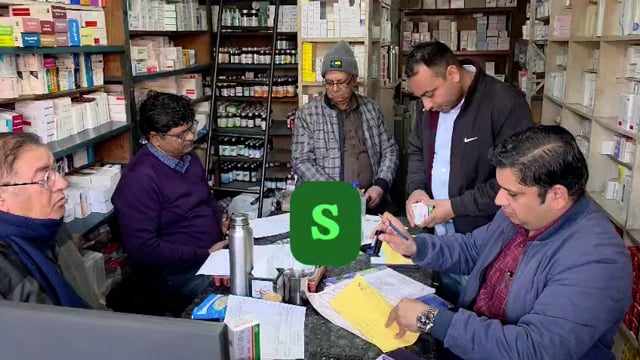 *मुजफ्फरनगर- जिला परिषद मार्किट में ड्रग्स विभाग की छापेमारी मुजफ्फरनगर ड्रग्स इंस्पेक्टर पवन शाक्य के साथ मेरठ ड्रग्स इंस्पेक्टर, बुलन्दशहर ड्रग इंस्पेक्टर भी मौजूद*