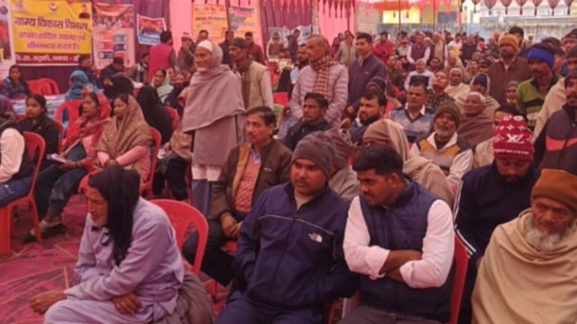 रुड़की! प्रशासन गांव की और अभियान! के तहत बहुद्देशीय शिविर का आयोजन! पहुंचे जिलाधिकारी!